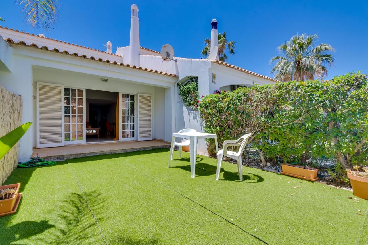 Holiday home Small 4pax -shared Pool @ Homesbyfc