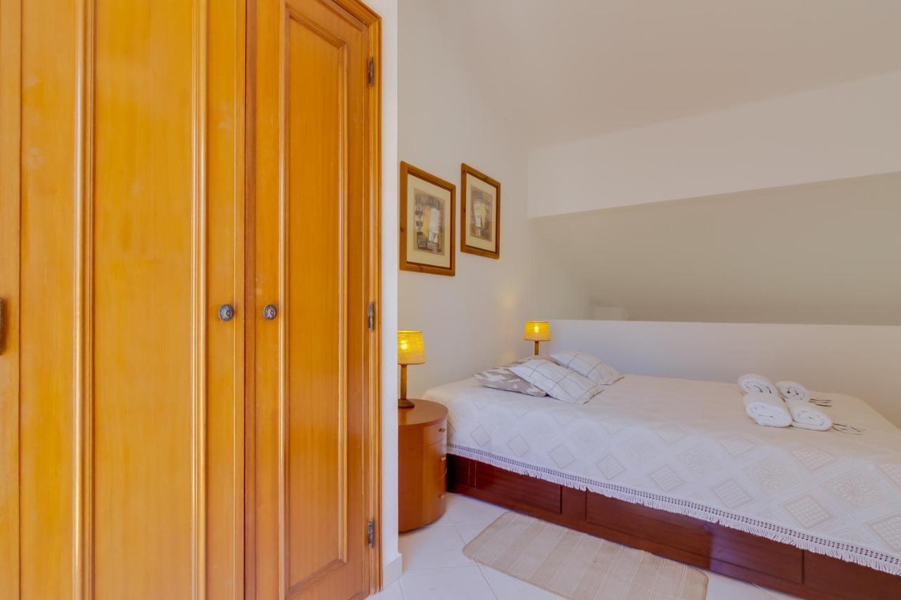 Small 4pax -shared Pool @ Homesbyfc Casa de Férias